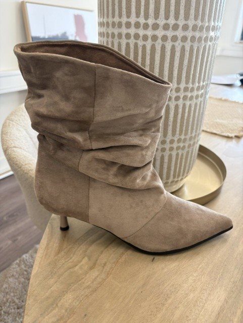 Slouchy boots queenie